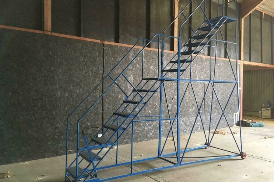 mobile ladders